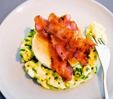 Rhrei-Mozzarella-Speck.jpg